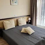 Апартамент Privat D204 *